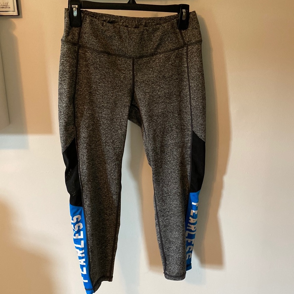 Gray capri leggings